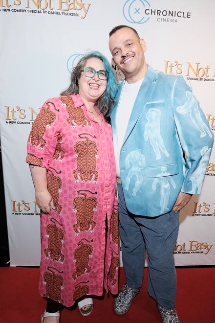Premiere guest photo 27 on the It&rsquo;s Not Easy step and repeat