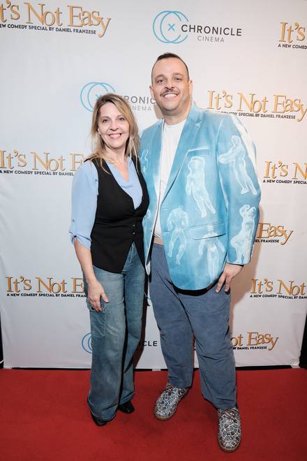 Premiere guest photo 55 on the It&rsquo;s Not Easy step and repeat