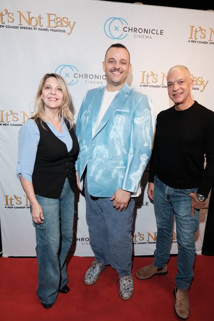 Premiere guest photo 57 on the It&rsquo;s Not Easy step and repeat