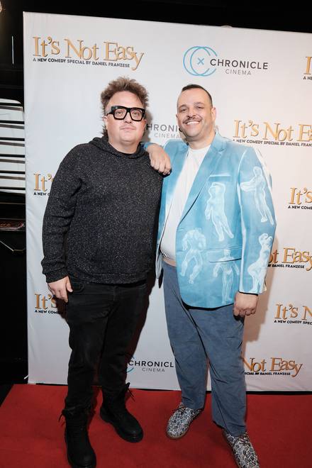 Premiere guest photo 73 on the It&rsquo;s Not Easy step and repeat