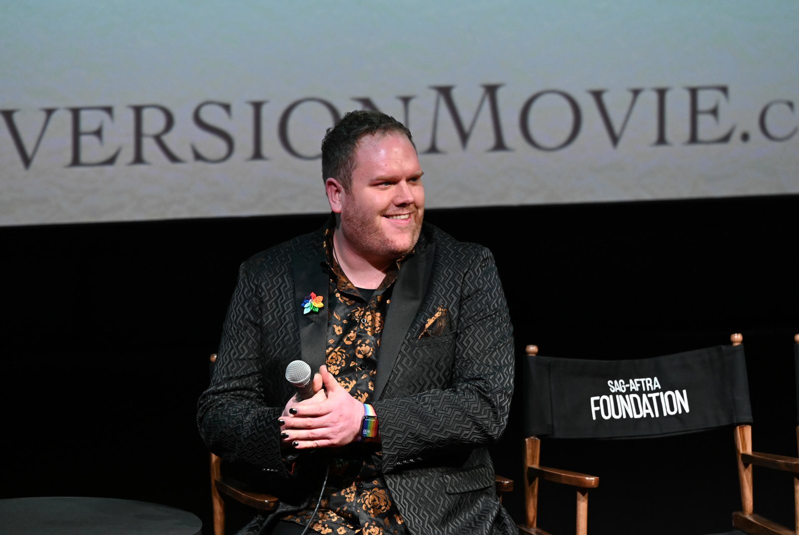 Director Zach Meiners speaking at a panel discussion to a sold out crowd during the New York Conversion movie premiere at the SAG-Aftra Robin William's Center.